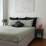 Magnolia 84 Apartment